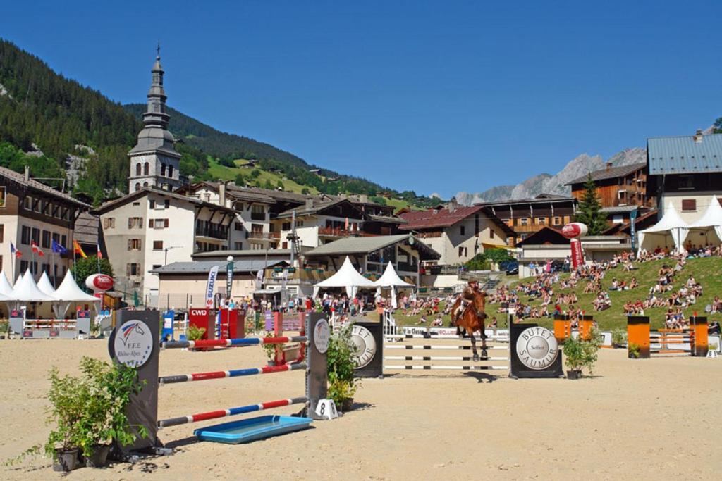Hotel La Montagne La Clusaz Eksteriør billede