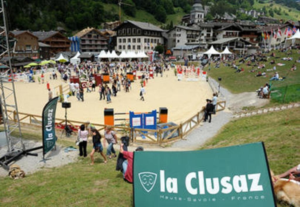 Hotel La Montagne La Clusaz Eksteriør billede