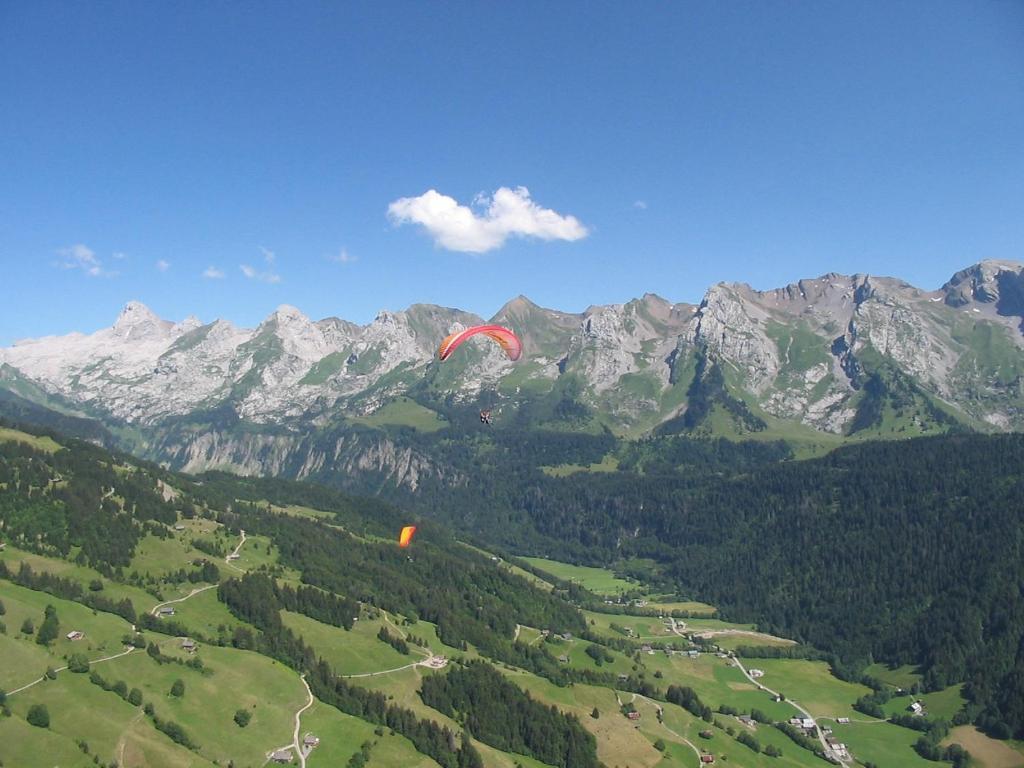 Hotel La Montagne La Clusaz Værelse billede