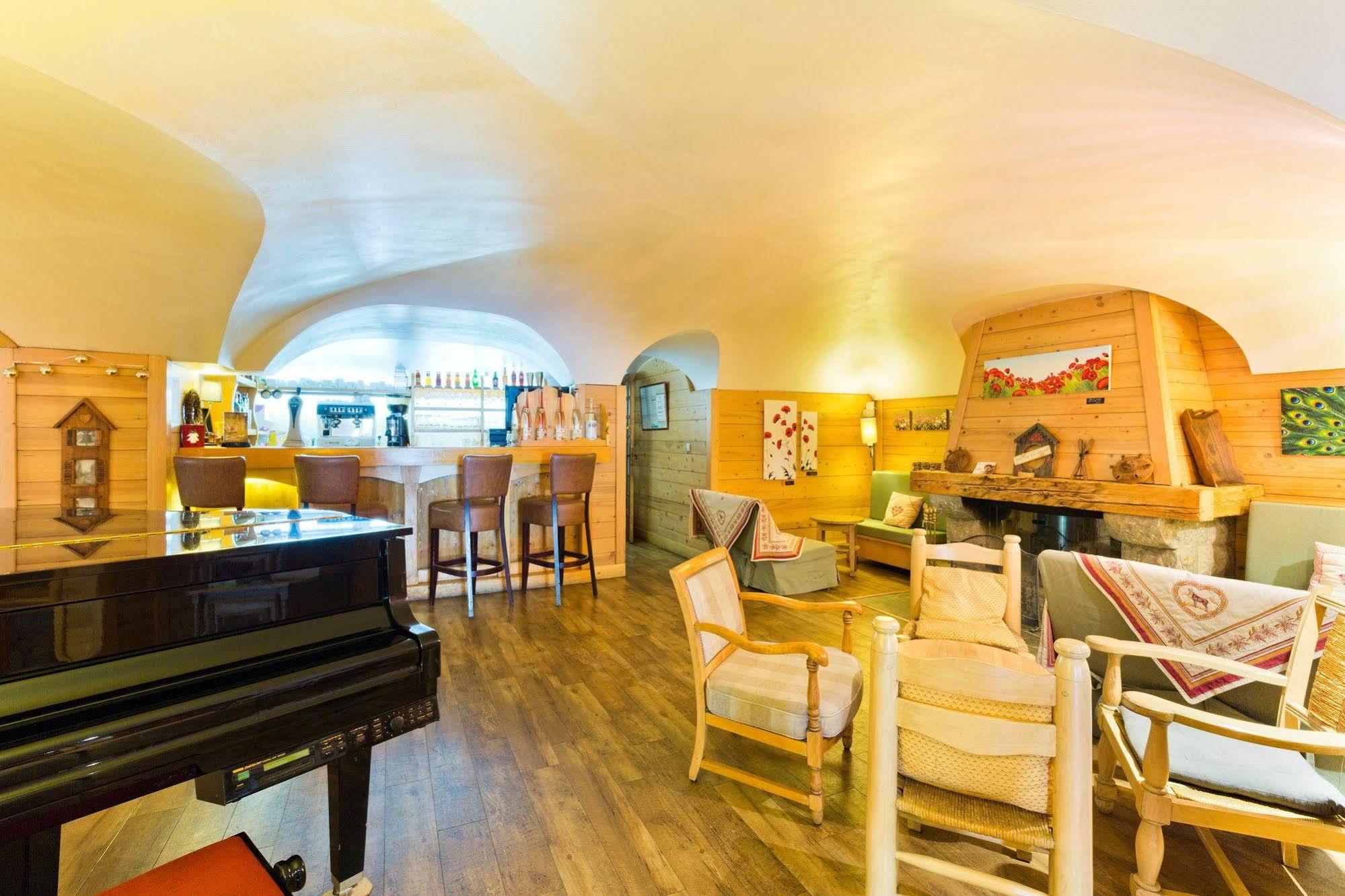 Hotel La Montagne La Clusaz Eksteriør billede